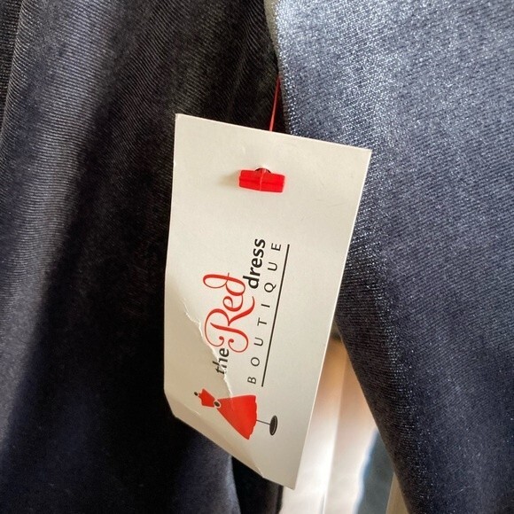 Cotton Candy Velvet Long Sleeve Dress size Medium - New with tags! - Picture 4 of 10